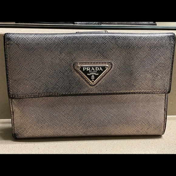 Prada Wallet - Picture 5 of 8